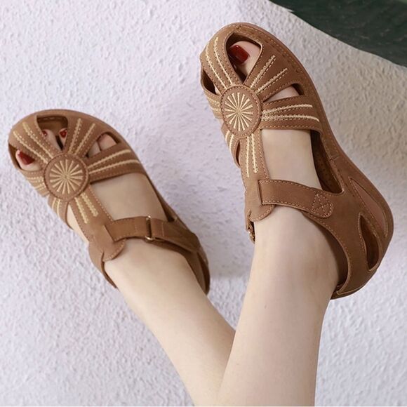 Womens Khaki Closed Toe Casual Comfort Wedge Sandals - Picture 2 of 4